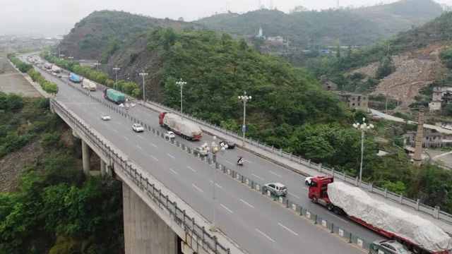 蘑菇视频免费版在线观看版鋁產業園投產，“歸雁經濟” 助力產業升級