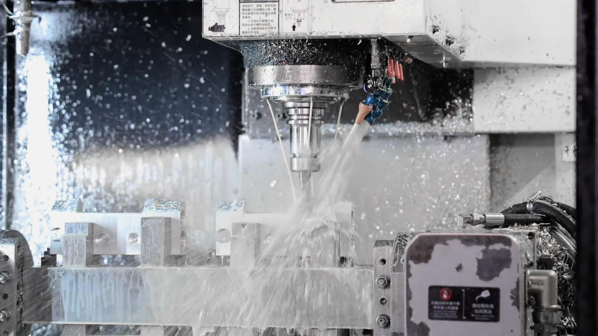 蘑菇视频免费版在线观看版衛浴：高效生產，快速交付，全新太空鋁花灑，規模領先！